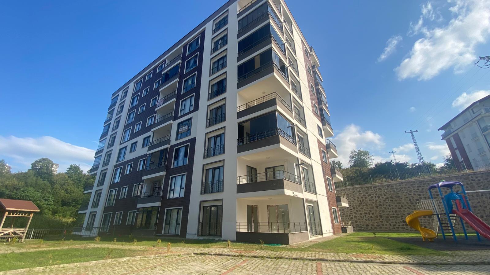 YALINCAK MAHALLESİNDE DENİZ MANZARLI 3+1 SIFIR KİRALIK DAİRE